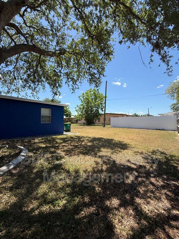 House for rent at 21061 Midway Blvd, Port Charlotte, FL 33952