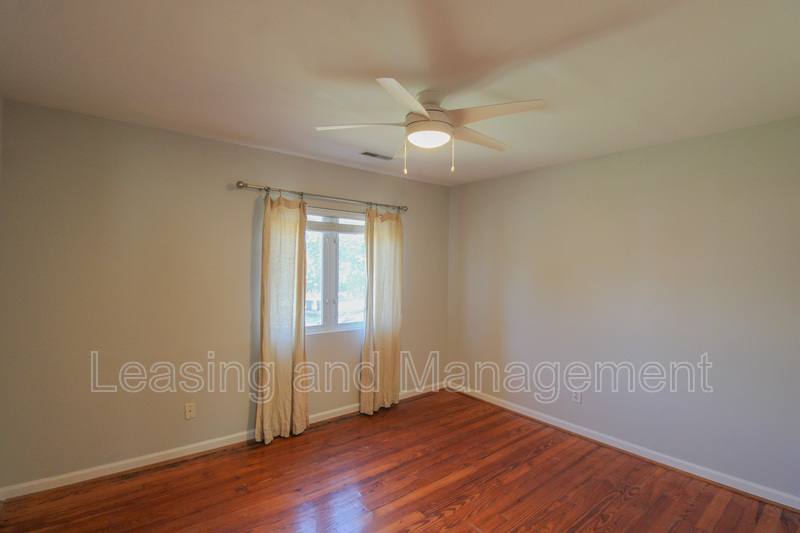 Townhouse for rent at 21 Hester St #3, Charleston, SC 29403