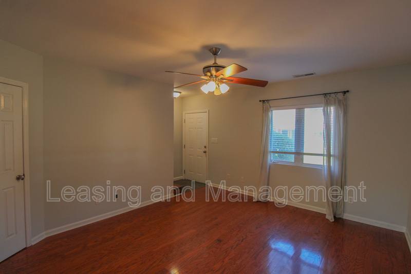 Townhouse for rent at 21 Hester St #3, Charleston, SC 29403