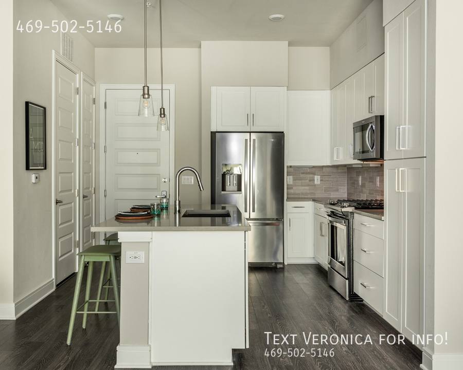 Apartment for rent at 1301 W 5th St, Austin, TX 78703