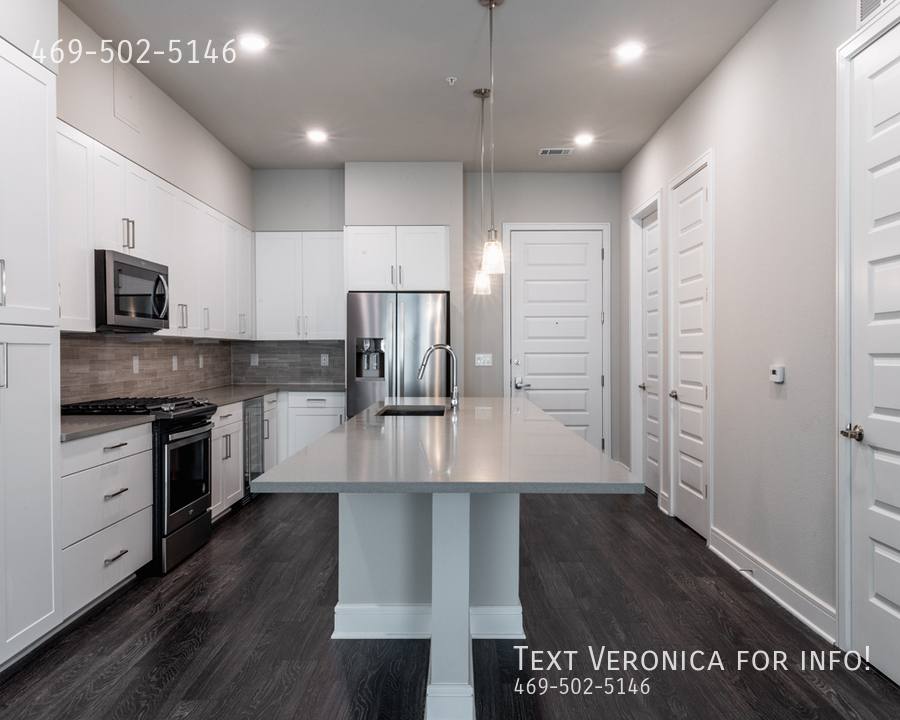 Apartment for rent at 1301 W 5th St, Austin, TX 78703