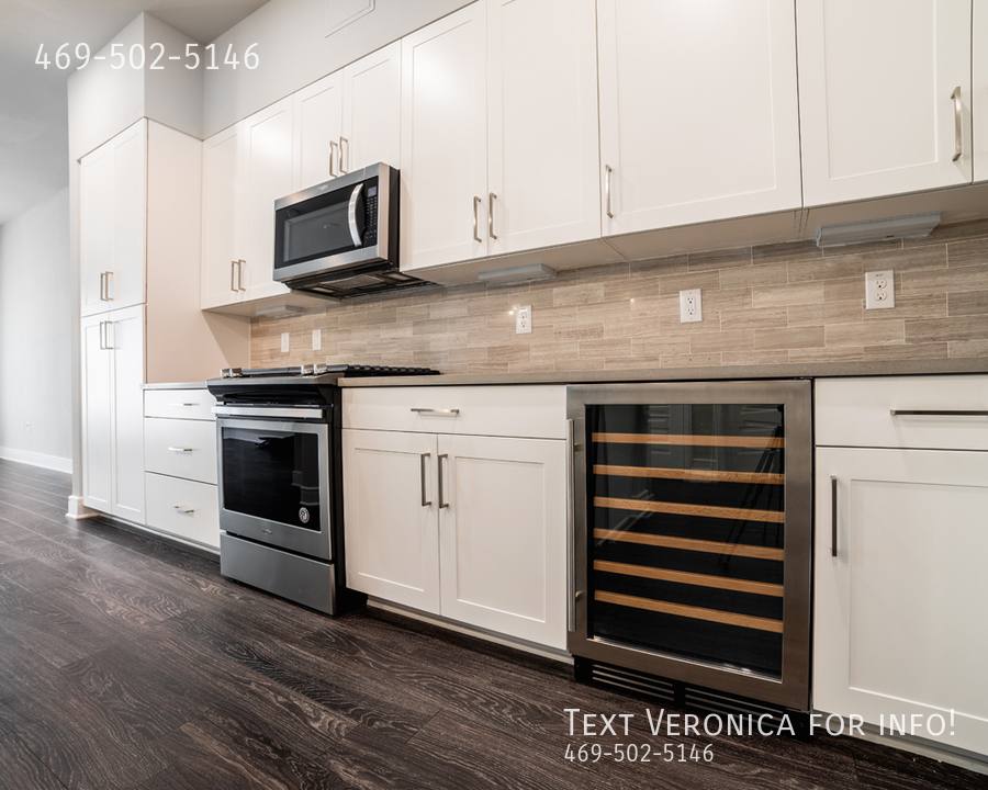 Apartment for rent at 1301 W 5th St, Austin, TX 78703