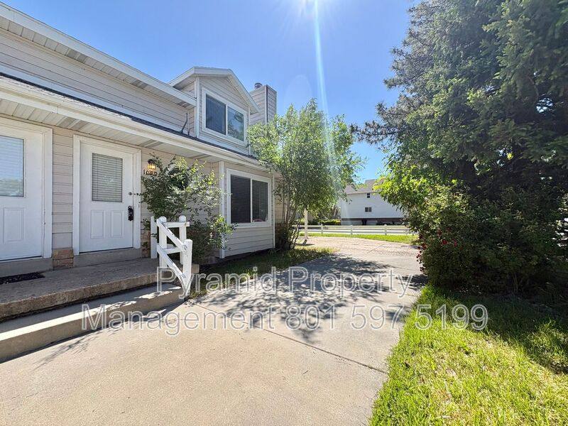 House for rent at 1099 Shepard Lane, Farmington, UT 84025