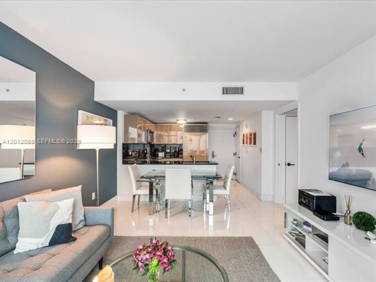 Apartment for rent at 6801 Collins Ave, Miami Beach, FL 33141