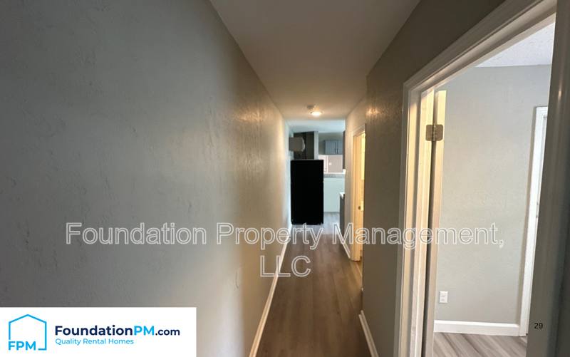 House for rent at 869 N Bingham St #1, Memphis, TN 38108