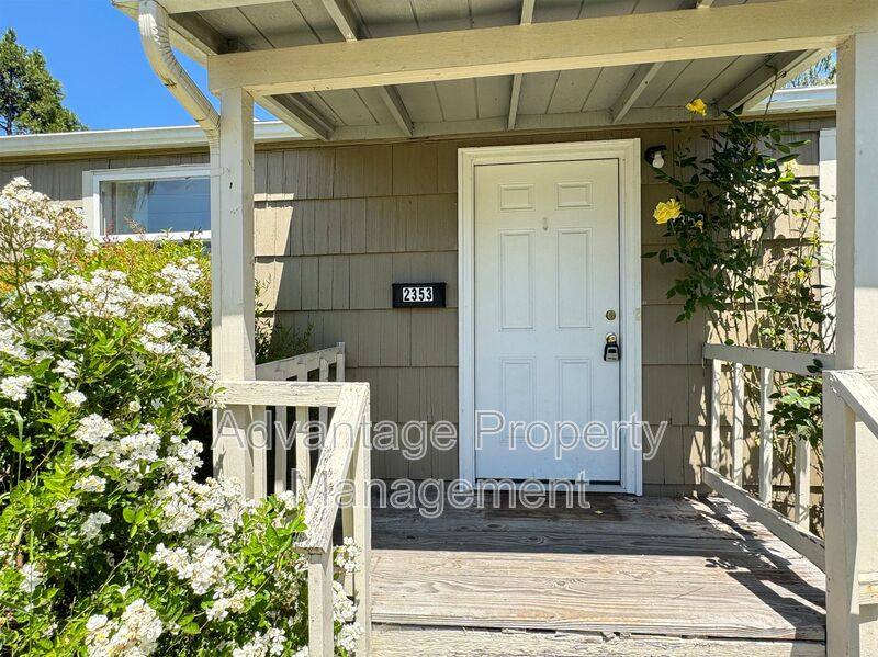 2353 NW Fillmore Ave, Corvallis, OR 97330 - House for Rent - Image 2