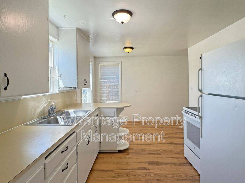 2353 NW Fillmore Ave, Corvallis, OR 97330 - House for Rent - Image 4