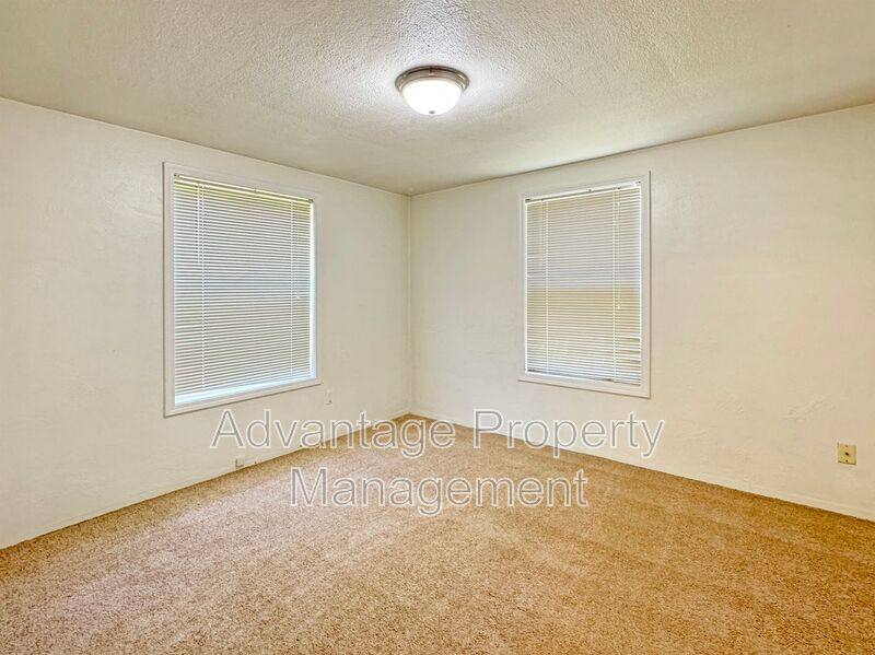 2353 NW Fillmore Ave, Corvallis, OR 97330 - House for Rent - Image 10