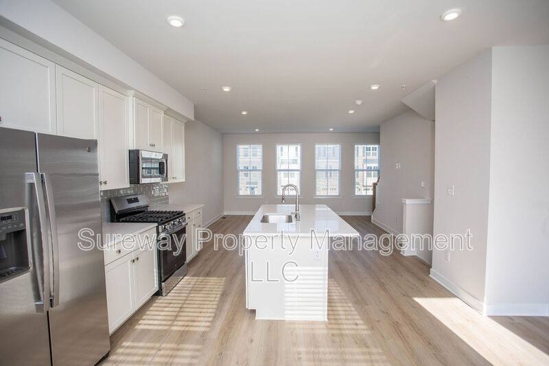 Townhouse for rent at 8 Foxwood Dr, Hainesport, NJ 08036