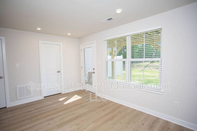 Townhouse for rent at 8 Foxwood Dr, Hainesport, NJ 08036