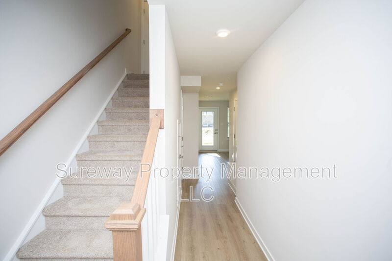 Townhouse for rent at 8 Foxwood Dr, Hainesport, NJ 08036