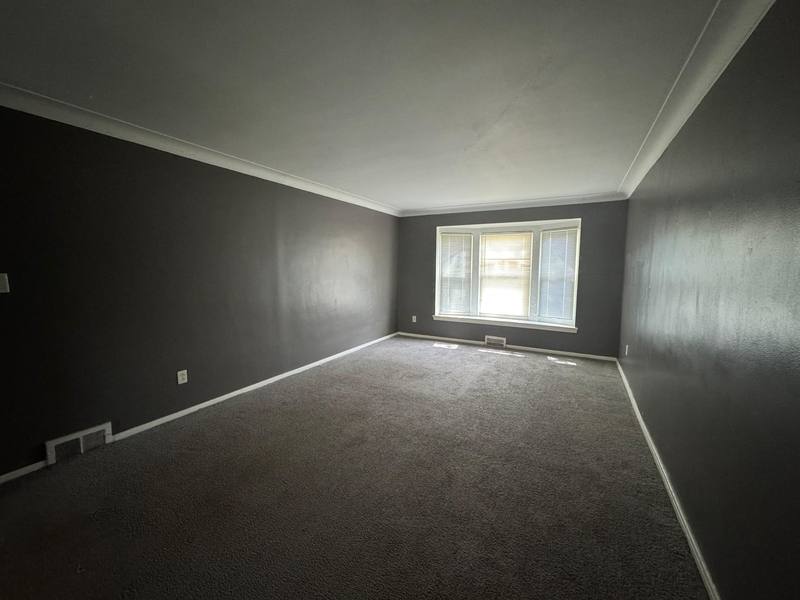 Apartment for rent at 21301 Kingsville St #1, Harper Woods, MI 48225