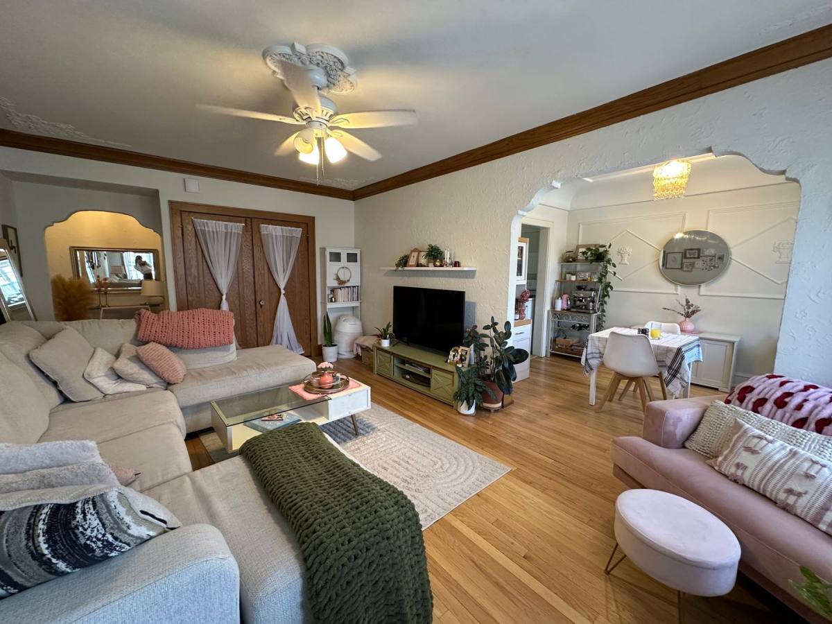 Apartment for rent at 1628 N Franklin Place, Milwaukee, WI 53202