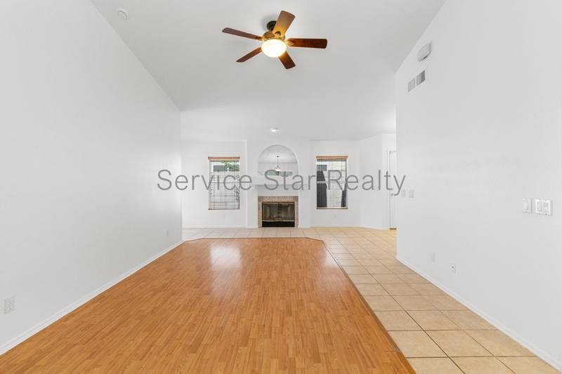 House for rent at 3039 E Hononegh Dr, Phoenix, AZ 85050