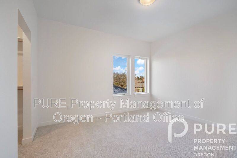 Townhouse for rent at 3736 NE Liberty Terrance, Portland, OR 97211