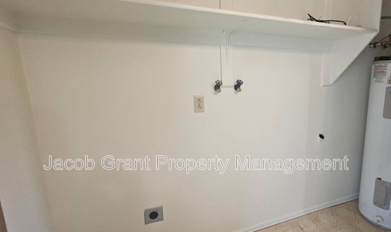 Apartment for rent at 775 N Fanning Ave #2, Idaho Falls, ID 83401
