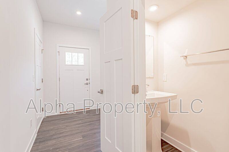 Townhouse for rent at 130 Eagle Wood Dr, Greenville, SC 29607