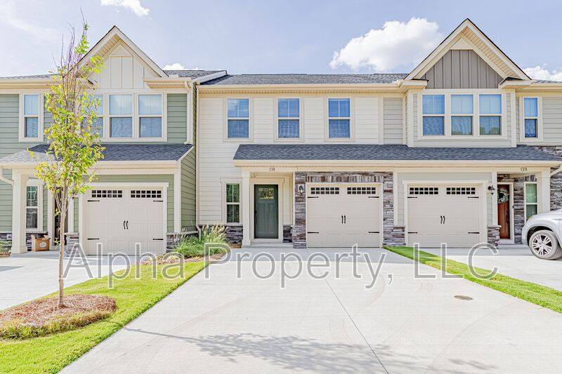 Townhouse for rent at 130 Eagle Wood Dr, Greenville, SC 29607
