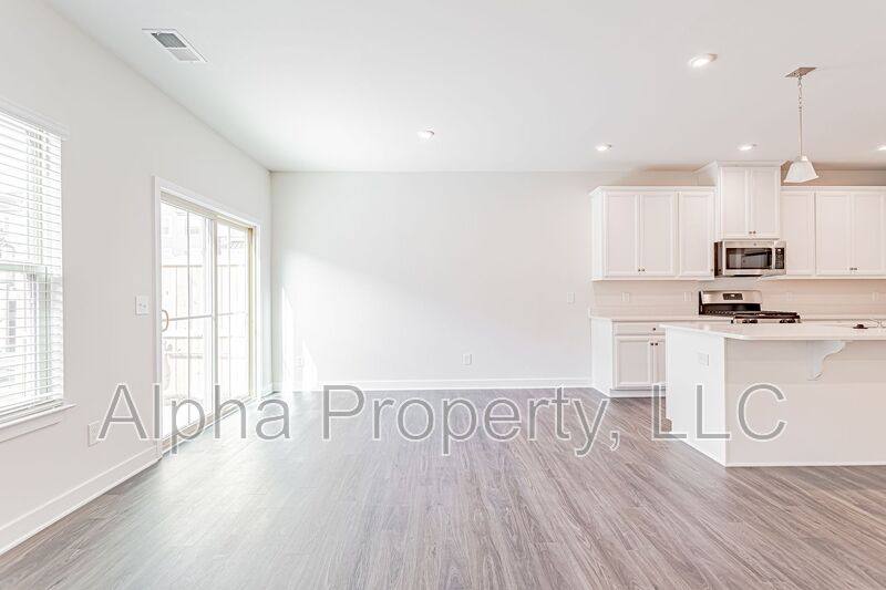 Townhouse for rent at 130 Eagle Wood Dr, Greenville, SC 29607
