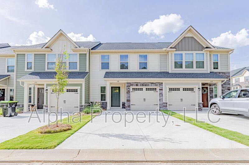 Townhouse for rent at 130 Eagle Wood Dr, Greenville, SC 29607