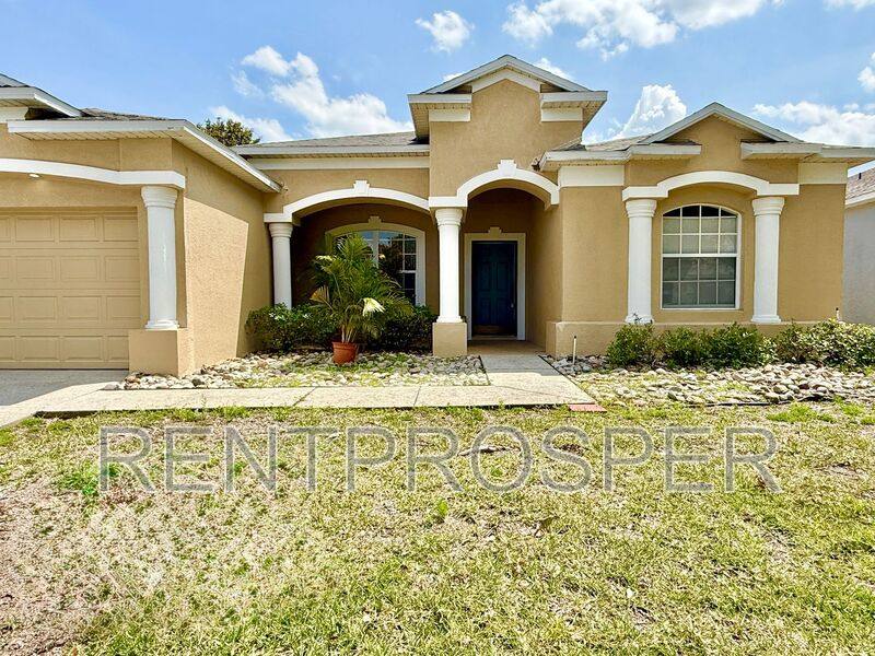 House for rent at 10181 Marsh Pine Cr, Orlando, FL 32832