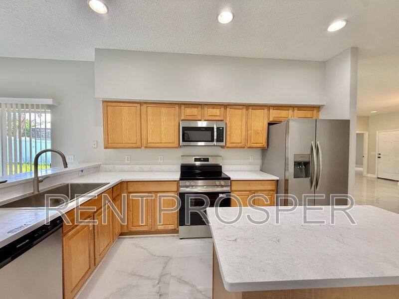 House for rent at 10181 Marsh Pine Cr, Orlando, FL 32832