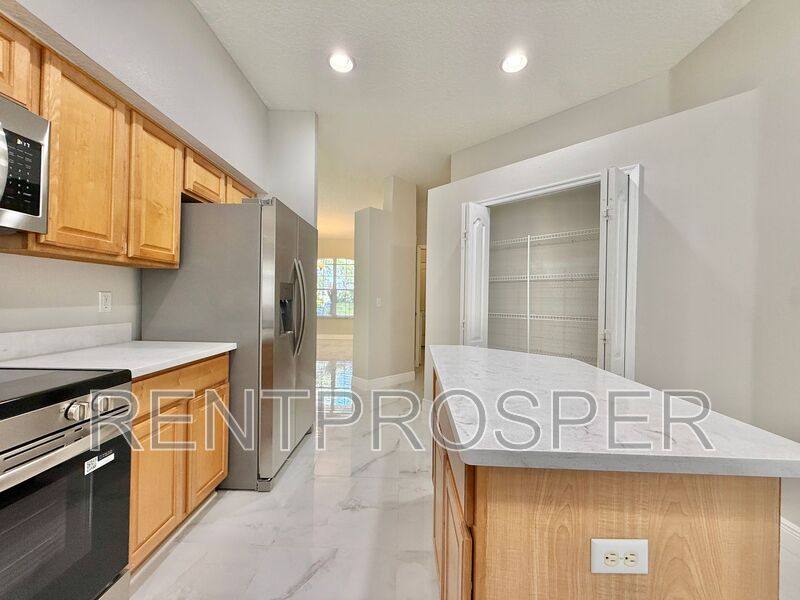 House for rent at 10181 Marsh Pine Cr, Orlando, FL 32832