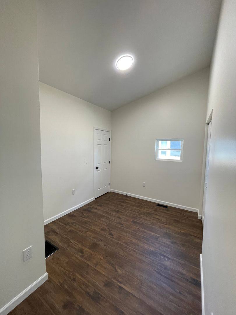House for rent at 180 E Morrill Ave, Columbus, OH 43207