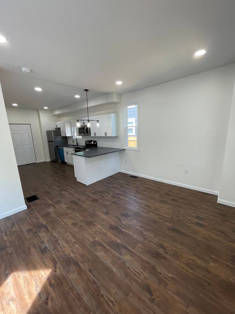 House for rent at 180 E Morrill Ave, Columbus, OH 43207