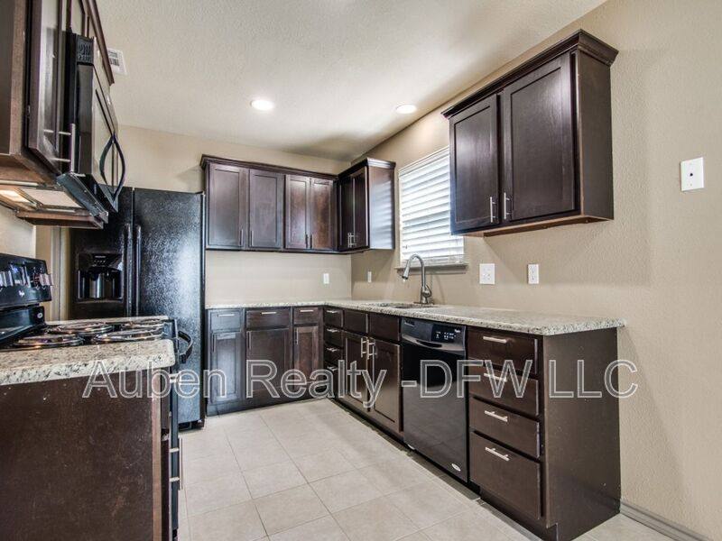 House for rent at 7716 Sable Lane, North Richland Hills, TX 76182