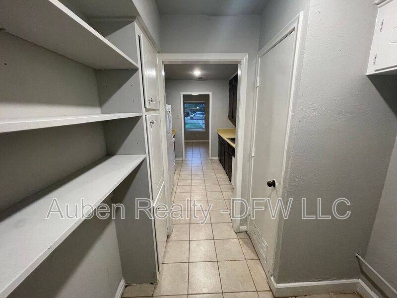 House for rent at 930 Lindy Court, Irving, TX 75060