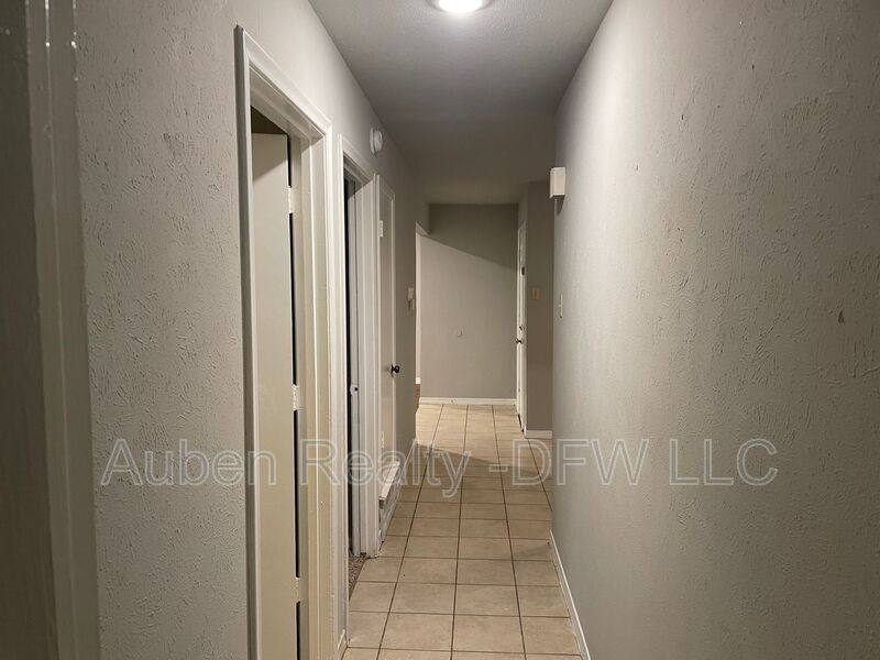 House for rent at 930 Lindy Court, Irving, TX 75060