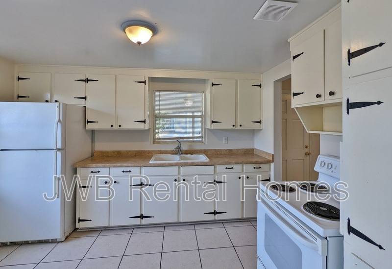 House for rent at 5913 Tampico Rd, Jacksonville, FL 32244
