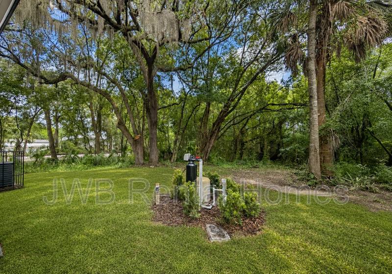 House for rent at 609 30th St E, Jacksonville, FL 32206