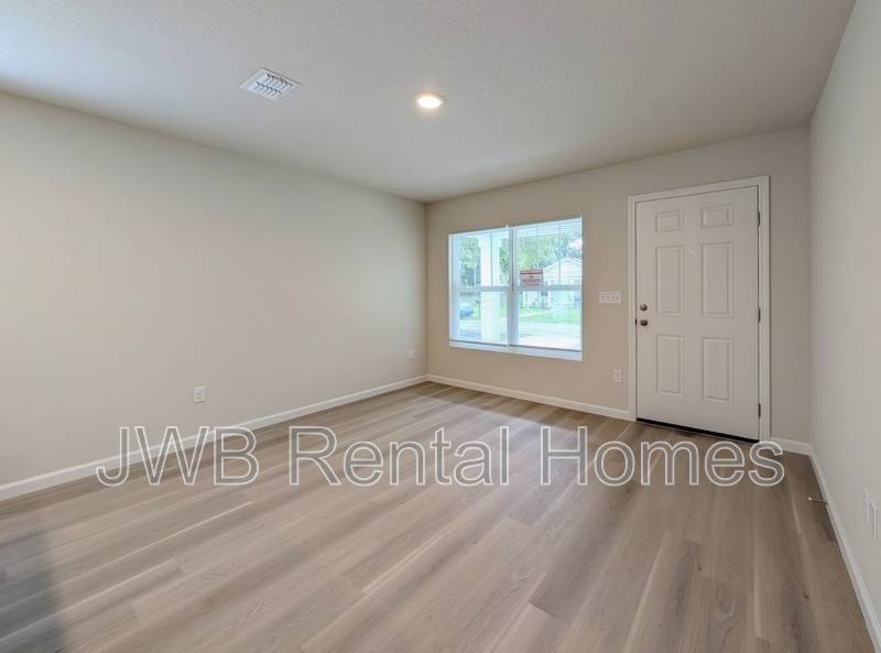 House for rent at 609 30th St E, Jacksonville, FL 32206