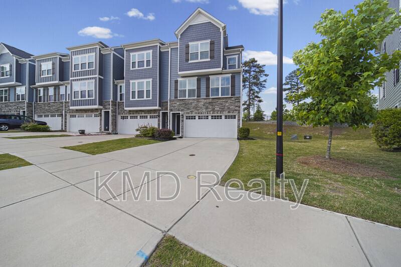 Townhouse for rent at 636 Crudent Rd, Fort Mill, SC 29708