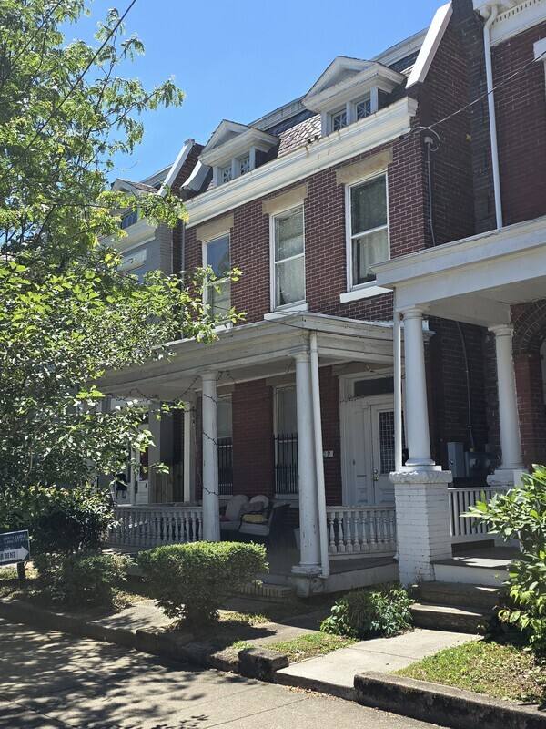 House for rent at 2209 W Main St, Richmond, VA 23220