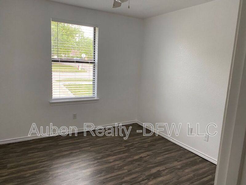 House for rent at 203 W Willow St, Sanger, TX 76266