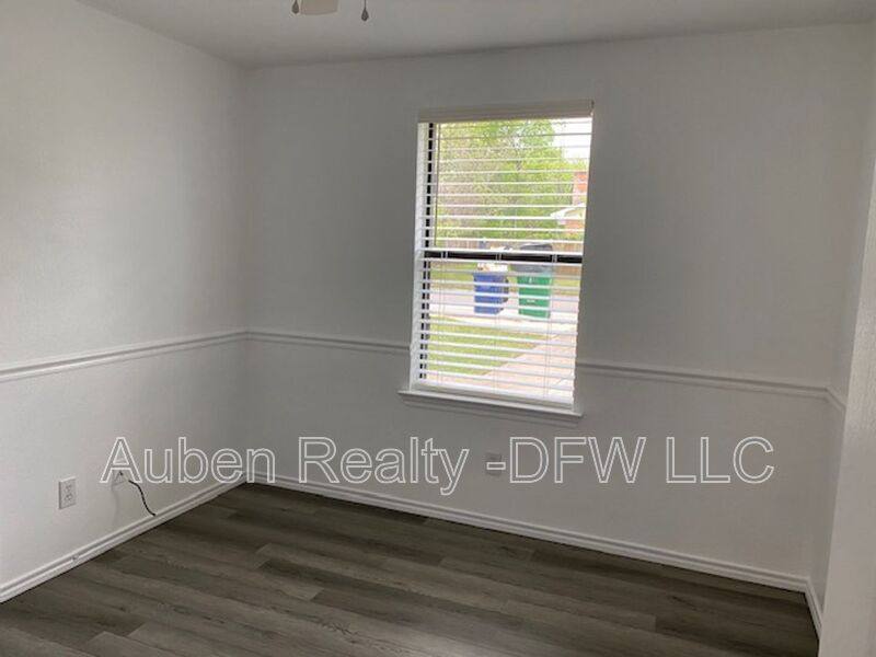House for rent at 203 W Willow St, Sanger, TX 76266