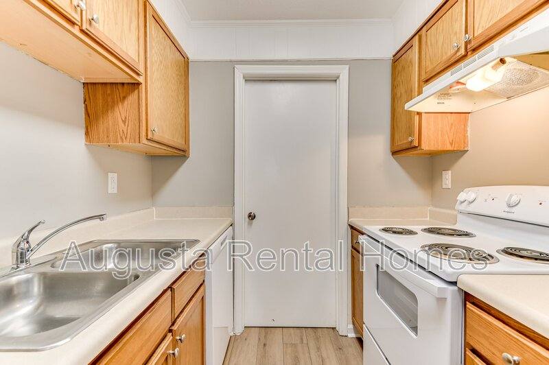 Apartment for rent at 520 E Buena Vista Ave, North Augusta, SC 29841