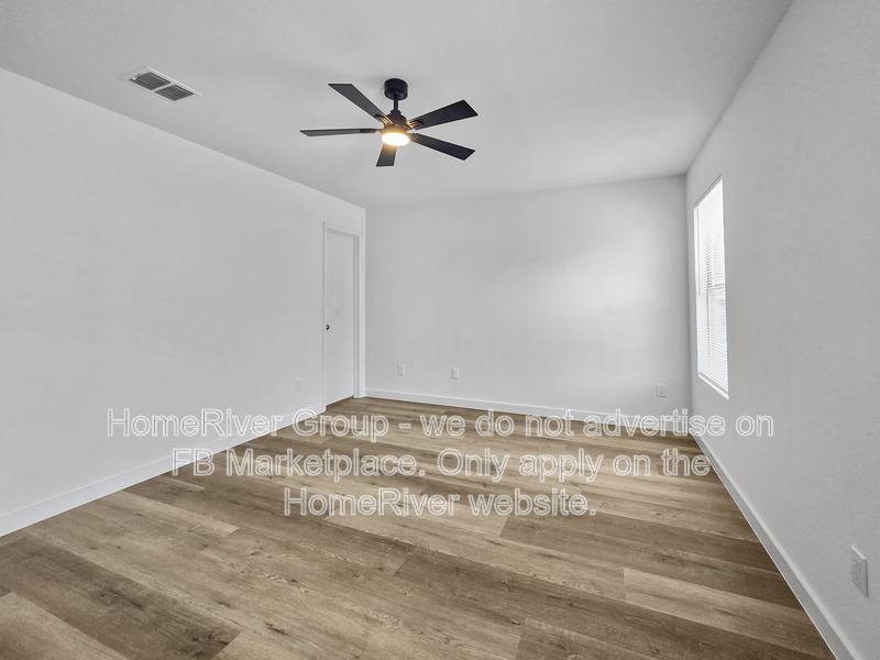 House for rent at 4261 Meadowknoll Dr, Fort Worth, TX 76123