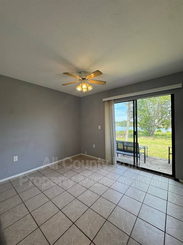 Townhouse for rent at 1836 N Crystal Lake Dr #5, Lakeland, FL 33801