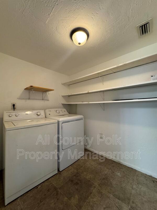 Townhouse for rent at 1836 N Crystal Lake Dr #5, Lakeland, FL 33801