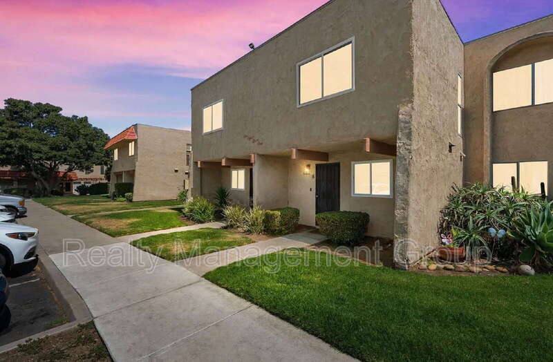 Townhouse for rent at 6821 Alvarado Rd #8, San Diego, CA 92120