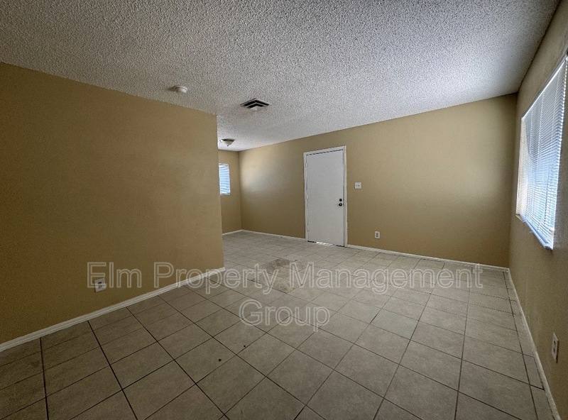 Apartment for rent at 2516 E Mesquite Ave #4, Las Vegas, NV 89101