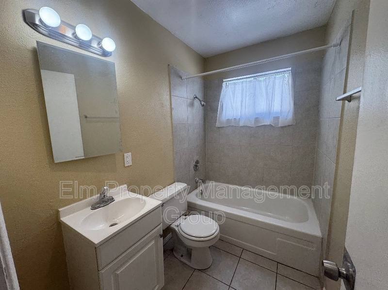 Apartment for rent at 2516 E Mesquite Ave #4, Las Vegas, NV 89101