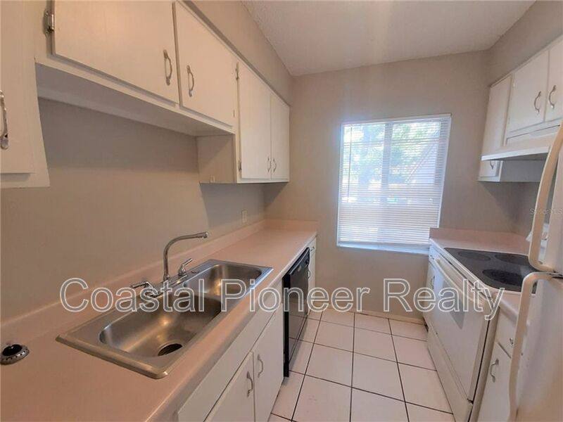 Condo for rent at 7600 Abbey Lane #C, Tampa, FL 33617