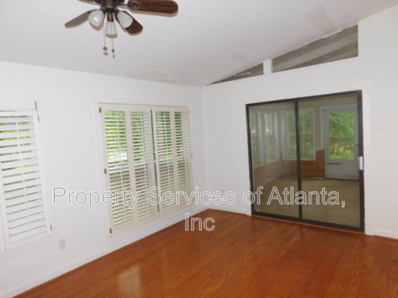 House for rent at 1710 Pine Rd, Marietta, GA 30062