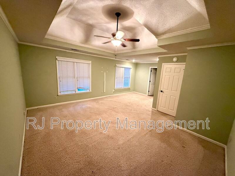 House for rent at 8610 Dena Cove W, Cordova, TN 38018