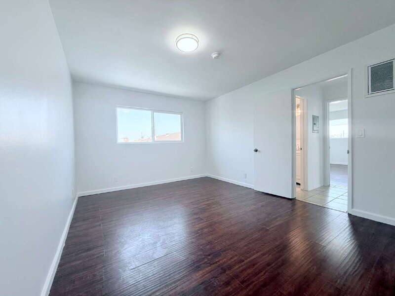 Apartment for rent at 1915 S Longwood Ave #5, Los Angeles, CA 90016